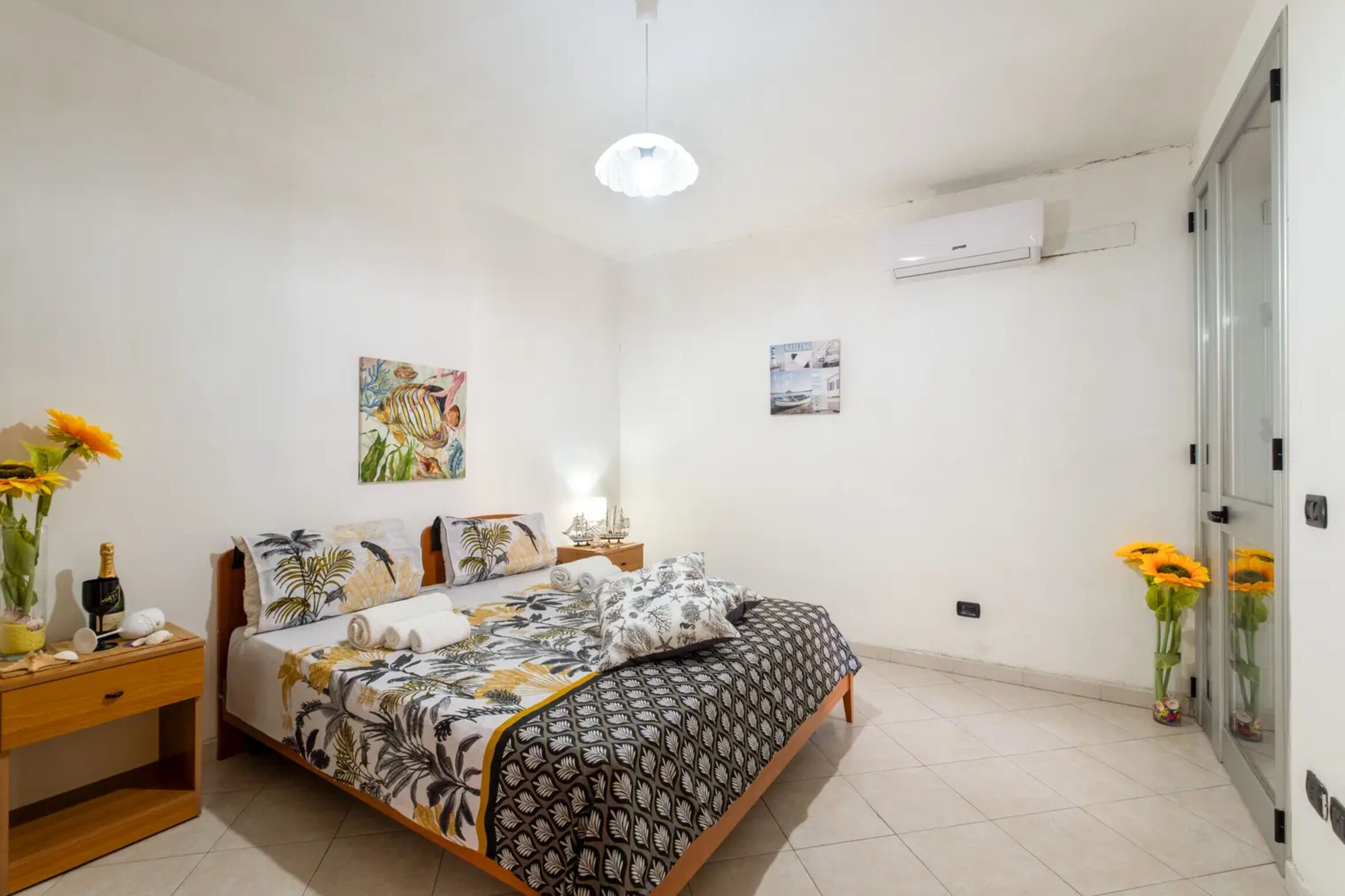 2 bedrooms