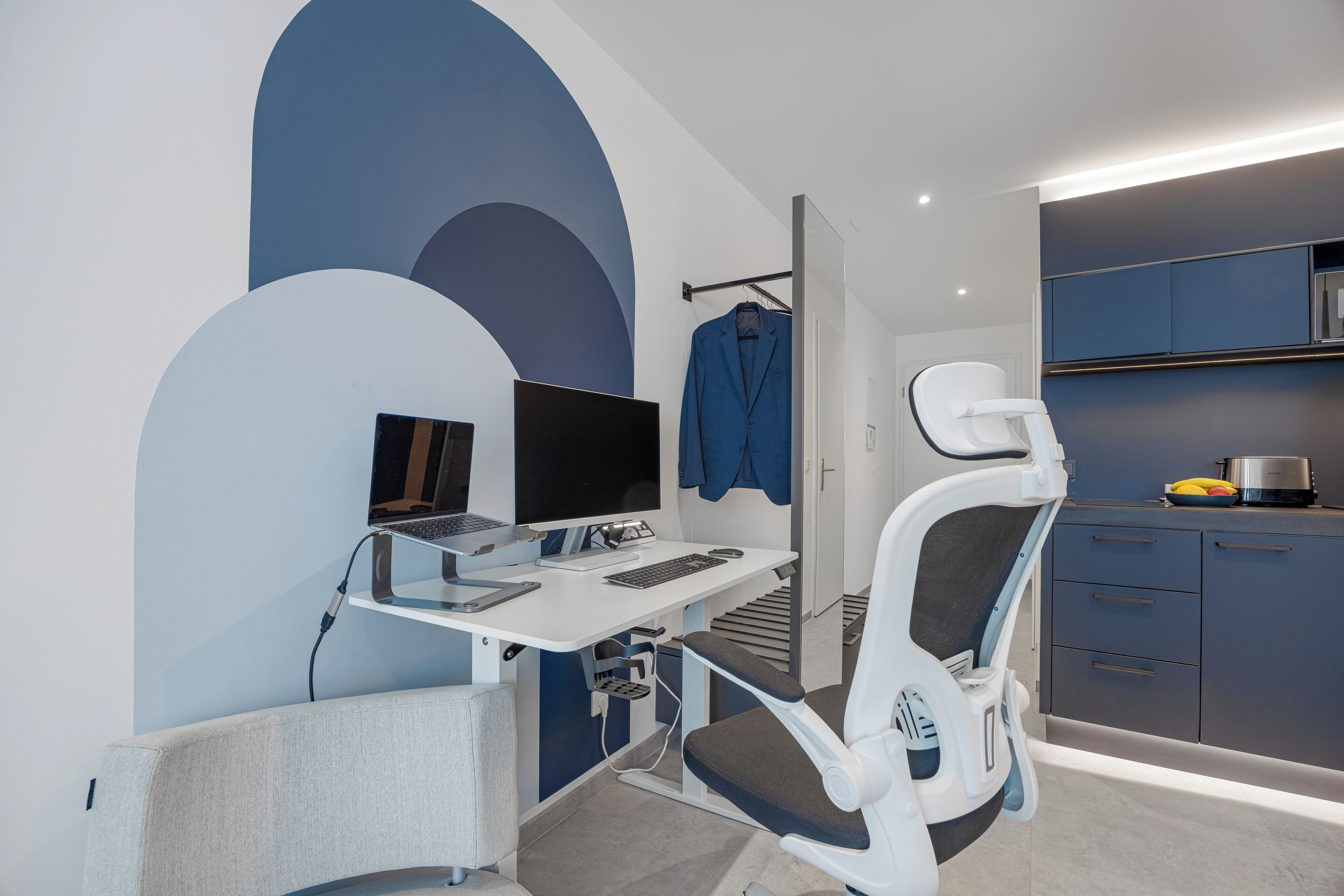 บิสซิเนสสตูดิโอ | มุมทำงานในห้องพัก