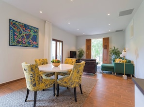 Apartment, 1 Bedroom, Balcony, Garden View | Living room