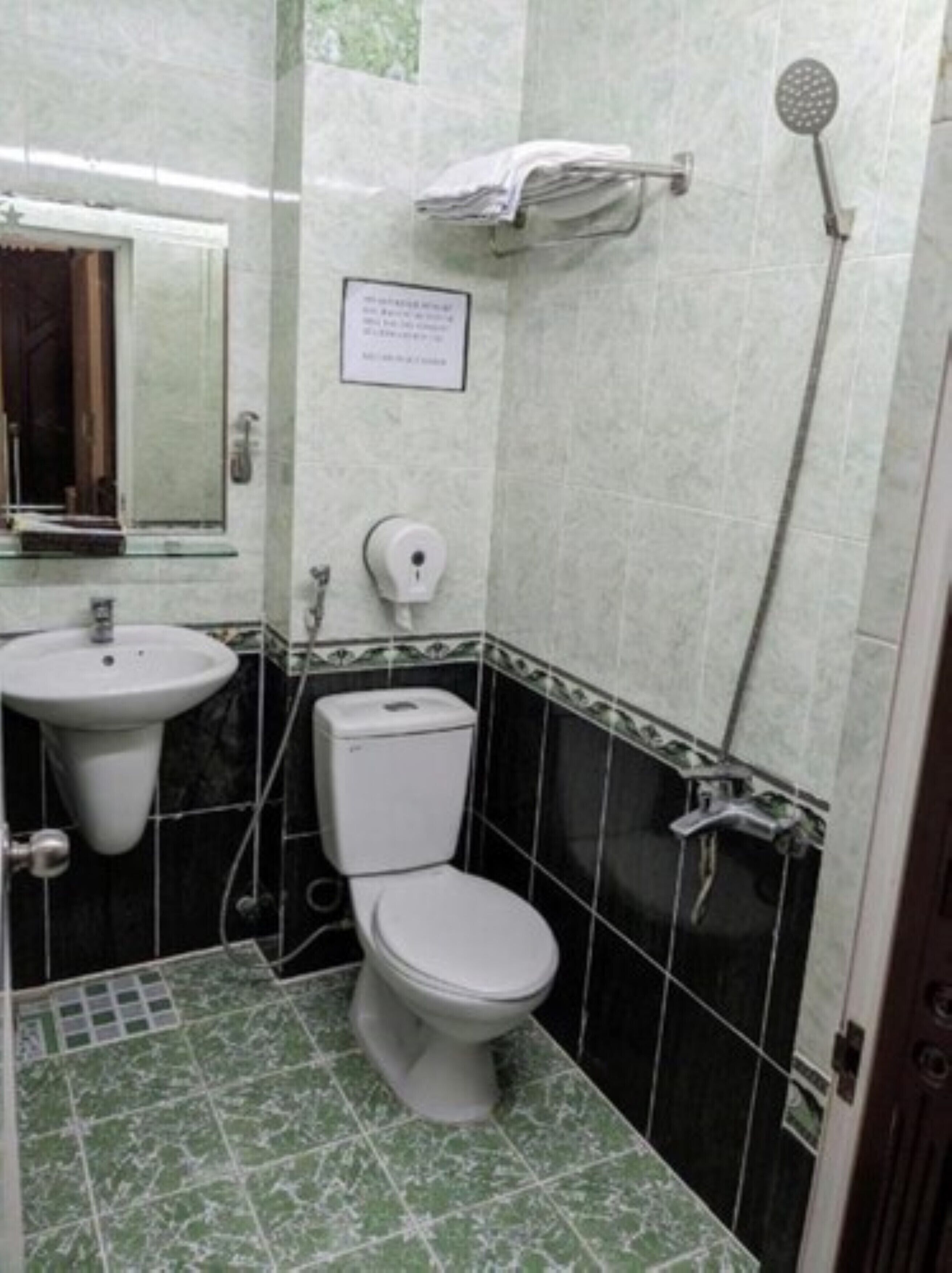 Ducha, cabezal de ducha tipo lluvia, artículos de tocador de diseñador