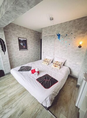 1 bedroom, WiFi, bed sheets