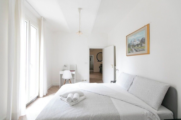 2 chambres, fer et planche Ă repasser, Wi-Fi, draps fournis