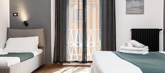 Saragozza Apartment 4: Bright and central flat