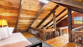 2 bedrooms, iron/ironing board, travel cot, free WiFi