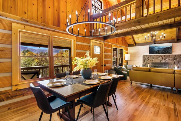 Dining - Cozy Modern Cabin w/Year Round Mountain Views, Hot Tub, Pet Friendly& EV Charger (Cherry Log)