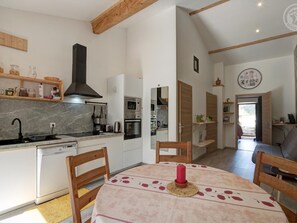 Fridge, microwave, dishwasher