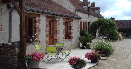 Chambre cosy à la ferme avec terrasse, parking et cuisine d'été
