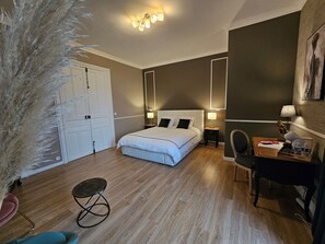 1 bedroom, desk, bed sheets