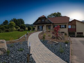 Exterior - Spacious room with balcony and heated pool access (Anould)