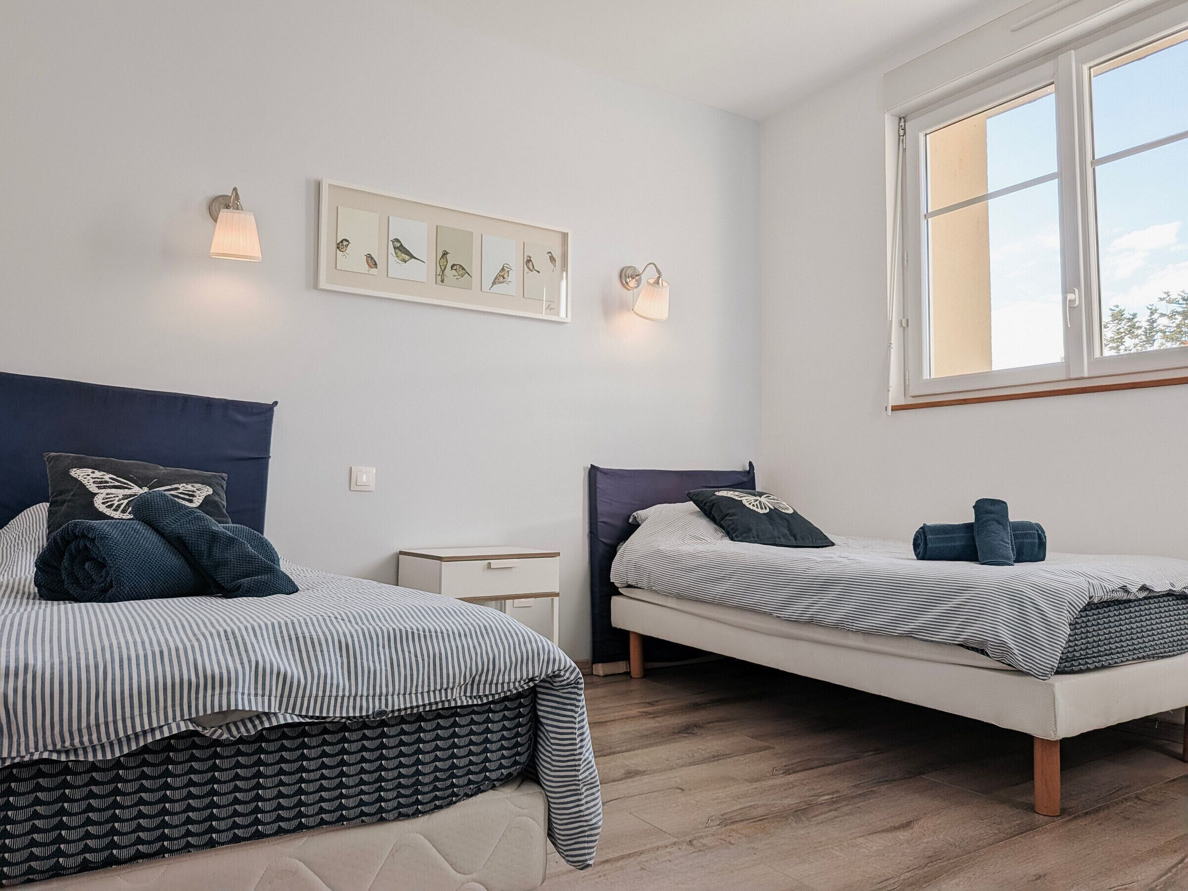 1 dormitorio y ropa de cama