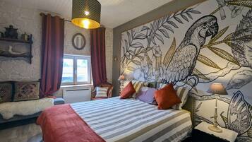 2 bedrooms, bed sheets