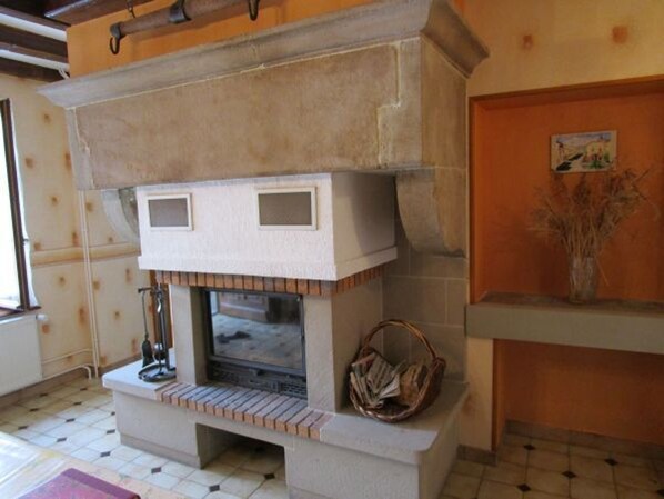 المنشأة من الداخل