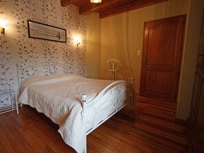 3 chambres, Wi-Fi gratuit, draps fournis