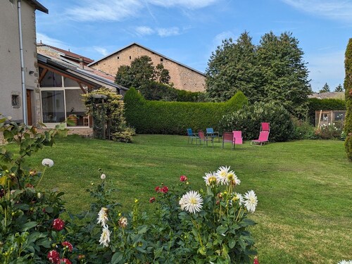 Family home with fireplace, garden, and WiFi in Esley, Vosges