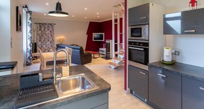 Maison rĂ©novĂ©e en bord de SaĂŽne, pĂȘche et dĂ©tente