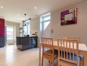 Dining - Renovated house by the Saône, fishing and relaxation (Soing-Cubry-Charentenay)