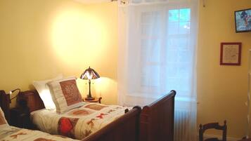 2 chambres, draps fournis