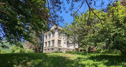 Chambre Gentiane - 2 Lits Doubles & Sauna, Idéale Famille