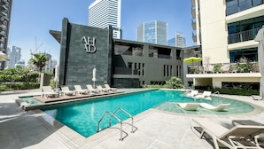 Pool - Exquisite Finishing Studio -Business Bay (Dubai)