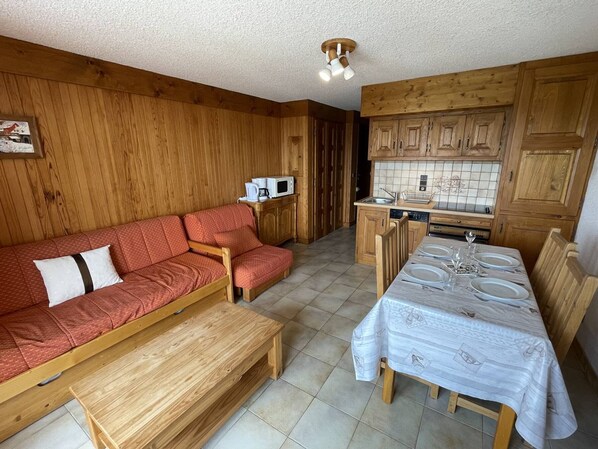 Interior - 2-room apartment near center, sleeps 5 (Les Saisies)