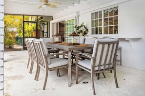 Outdoor dining