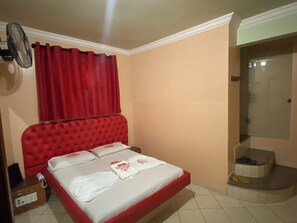 트윈룸 | 무료 WiFi, 침대 시트