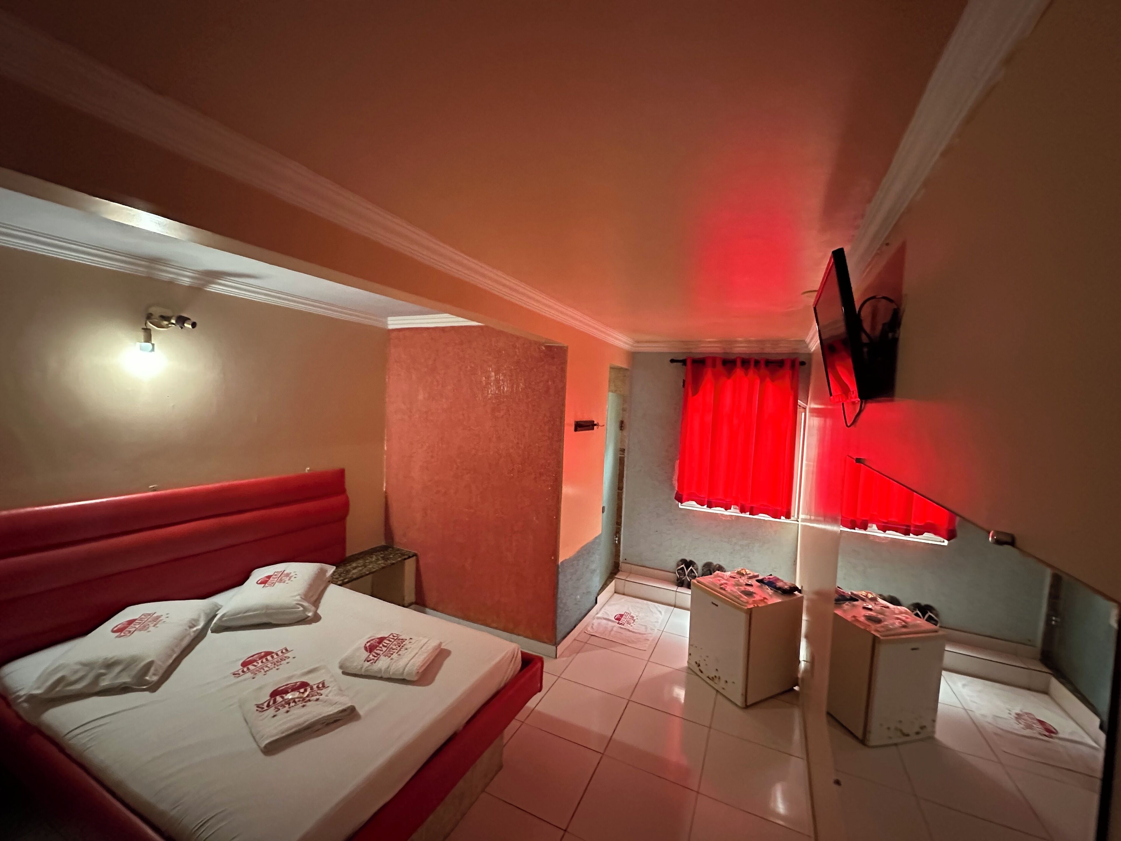 双床房 | 免费 WiFi、床单