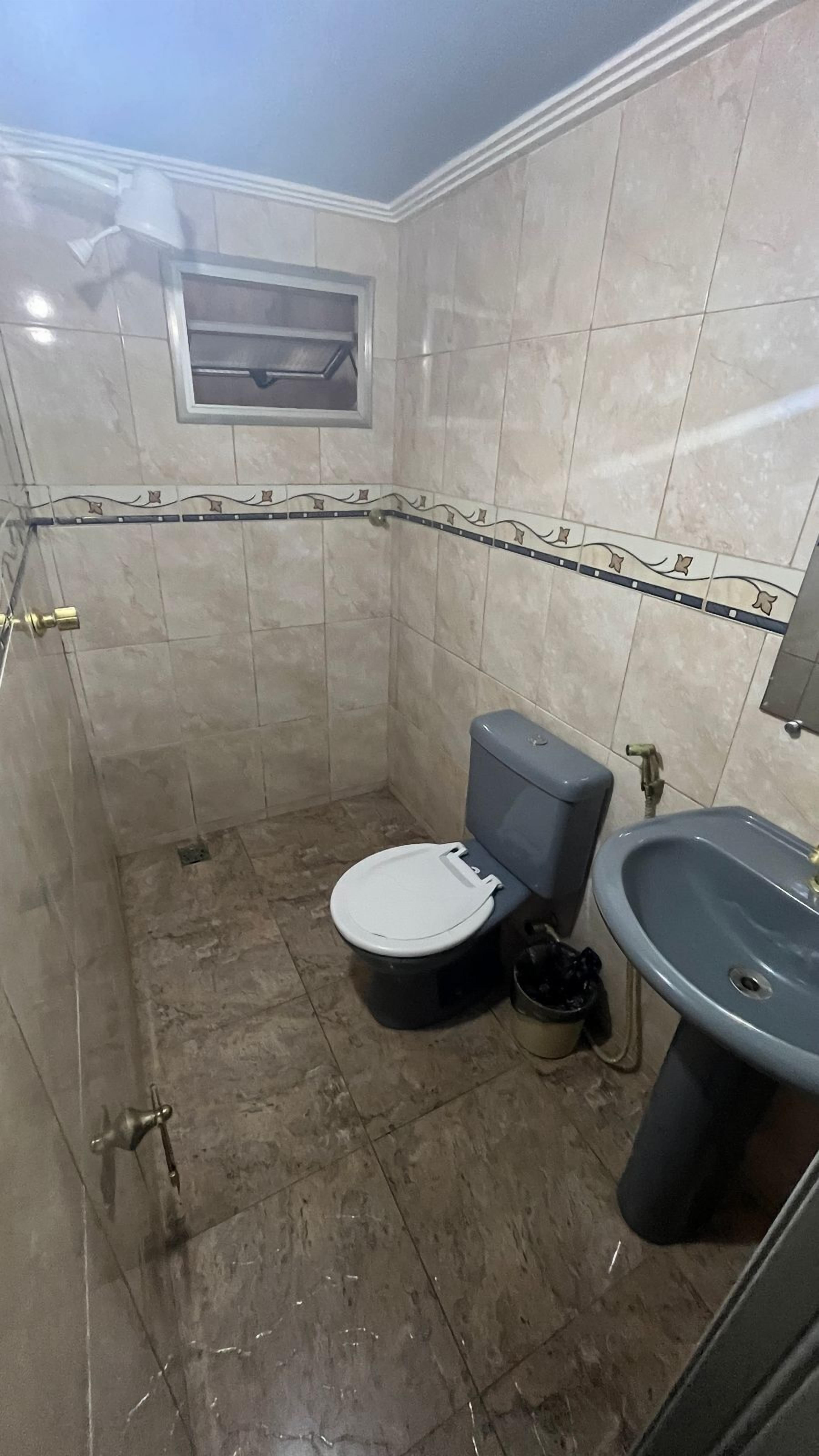 Quadruple Room | Bathroom