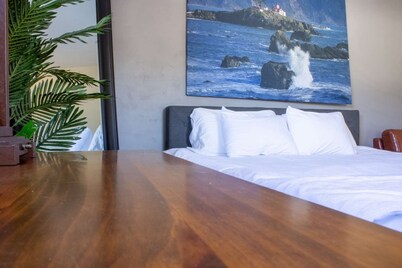 "Park Place" @ #RedwoodSkyWalk & Sequoia Park Zoo: 5BD*, Pool Table, Game Room, Kiva, Gas Grill!