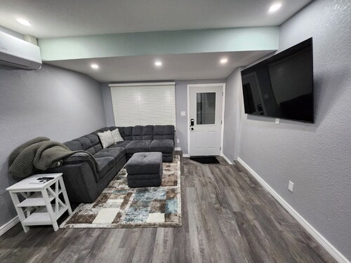 Humble Home  Charming 2-bedroom house with WiFi and AC in fantastic Scottsbluff