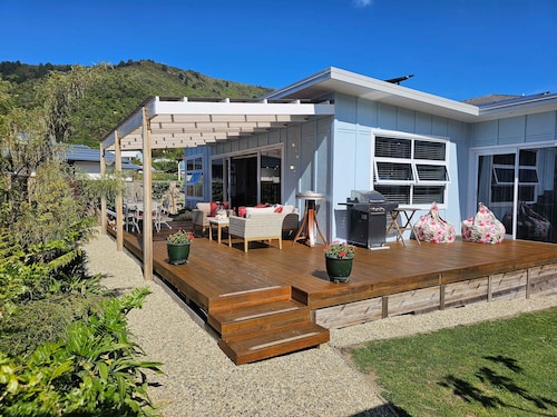 Private Hideaway with Beach & Marina Access