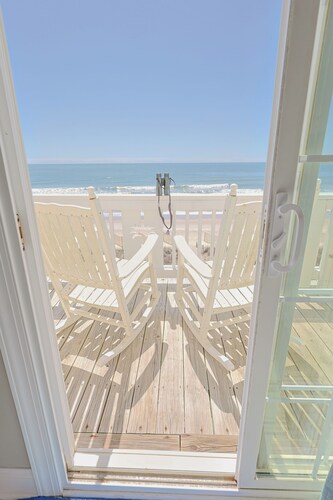 Ocean Echos – Luxury Oceanfront Vacation Rental in North Topsail Beach