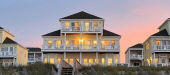 Ocean Echos – Luxury Oceanfront Vacation Rental in North Topsail Beach
