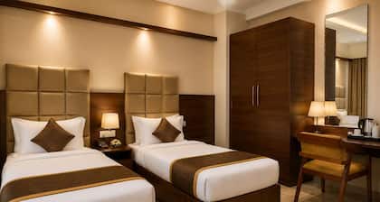 Hotel Unnati Stay Inn Vijayapura By HRG
