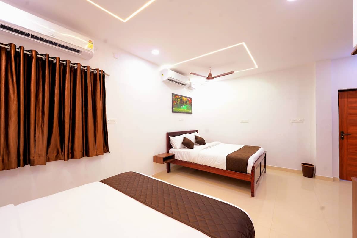 Premium Quadruple Room | Free WiFi