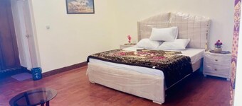 Grand Luxury Guest House 