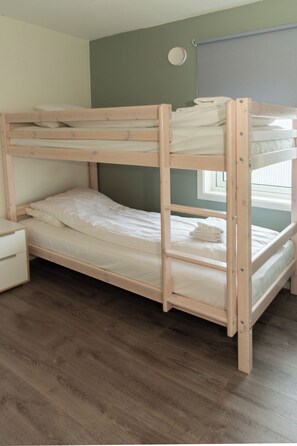 3 Schlafzimmer, Bügeleisen/Bügelbrett, WLAN, Bettwäsche