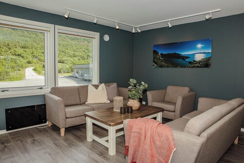 Storgalten - Lyngen Experience Apartments
