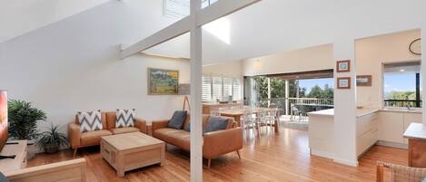 Fernseher, DVD-Player