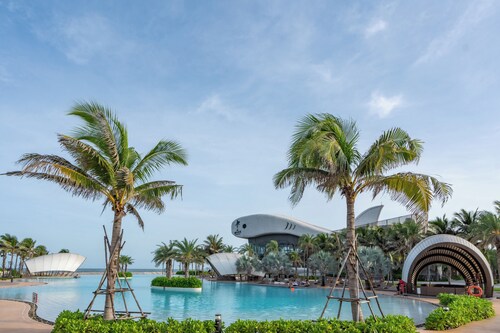 3-bedroom luxury resort villa in Ho Tram with fitness room, WiFi