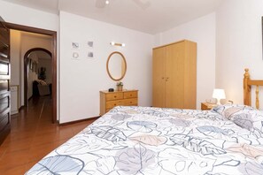 1 bedroom, iron/ironing board, WiFi, bed sheets - San Marino 36 - One Bed (Los Cristianos)