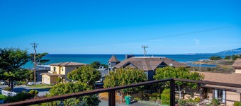 Welcome to 'Ocean Oasis' Located on Park Hill in Cambria!