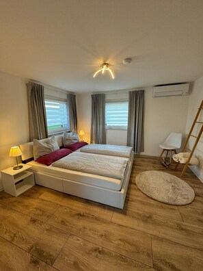 2 habitaciones, cuna de viaje, wifi gratis y ropa de cama 