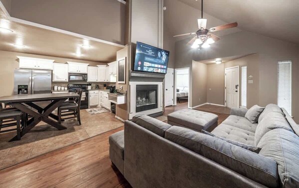 TV - Adobe Abode Duplex B - 4BR/3BA - South Lubbock (Lubbock)