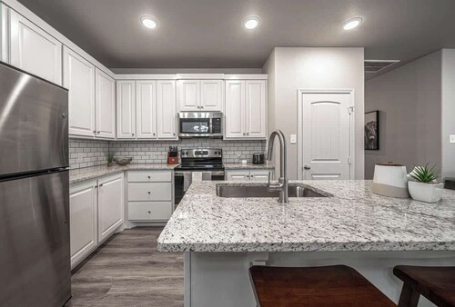 Beautiful Shallowater B - 3BR/2BA - New House