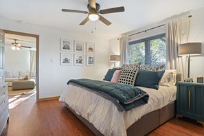 4 bedrooms, iron/ironing board, WiFi, bed sheets - This Ain't My First Rodeo - 4BR/2BA - Hospitals (Lubbock)