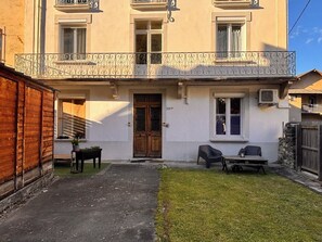 Exterior - Magnificent air-conditioned T3 with garden 5 minutes' walk from town center and cable car (Bagnères-de-Luchon)