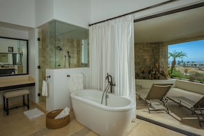 Dusche, Haartrockner, Bidet, HandtĂŒcher