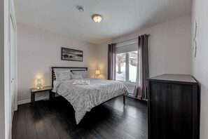 4 bedrooms, iron/ironing board, WiFi, bed sheets - Spa & River View | Le Huppe (Petite-Rivière-Saint-François)