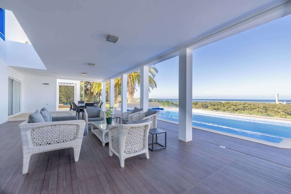 Outdoor dining - Villa Alice - Ocean views, Pool, Tennis court (Ferragudo)